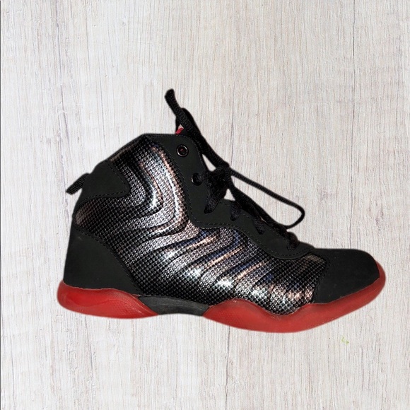 Andi Other - 💕 high top sneakers 💕